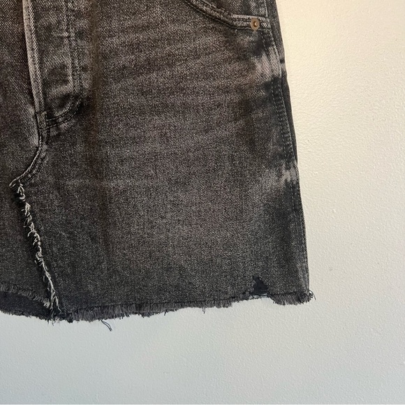 Free People Brea Faded Black Cutoff Denim Skirt Distressed Size 27 Button Fly - Picture 7 of 16